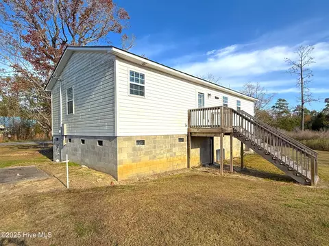 Exterior - 4876 Loop Rd, Scranton, NC 27875 photo 2 of 3