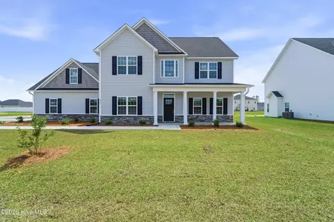 800 Maritime Way, Jacksonville, NC 28546