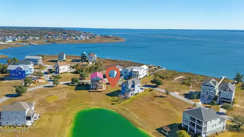704 Cannonsgate Dr, Newport, NC 28570
