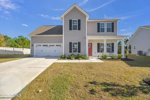106 Shagbark Ct, Jacksonville, NC 28546