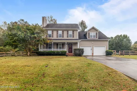 202 Wiltshire Ct, Jacksonville, NC 28546