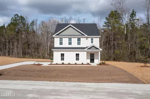 102 Palo Alto Park Dr, Maysville, NC 28555