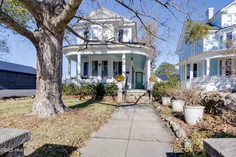 414 W Main St, Washington, NC 27889
