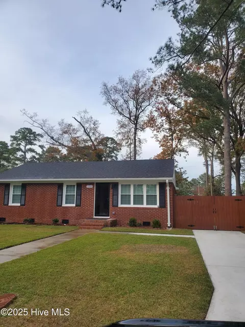 2108 Pendleton St, Greenville, NC 27834