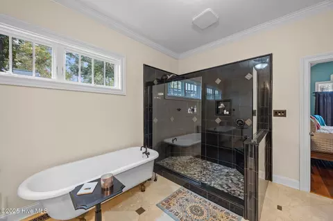 Bath - 612 E Main St, Washington, NC 27889 photo 5 of 11