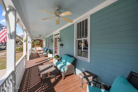 Exterior - 612 E Main St, Washington, NC 27889 photo 5 of 15
