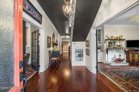 Entry Way - 612 E Main St, Washington, NC 27889 photo 1 of 8