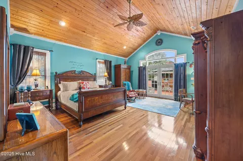 Bedroom - 612 E Main St, Washington, NC 27889 photo 1 of 12