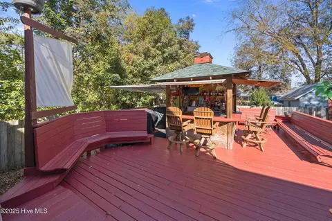 Exterior - 612 E Main St, Washington, NC 27889 photo 14 of 15