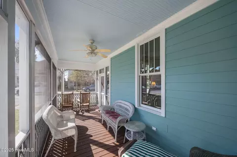 Exterior - 612 E Main St, Washington, NC 27889 photo 7 of 15