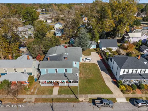 View/Area - 612 E Main St, Washington, NC 27889 photo 1 of 13