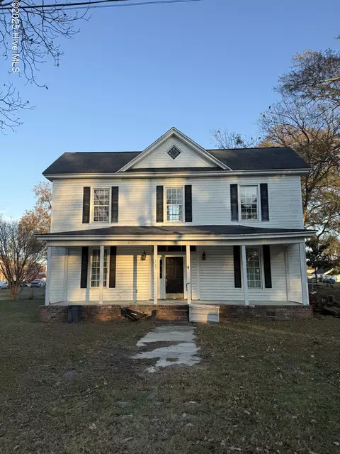 105 S Mill St, Pikeville, NC 27863
