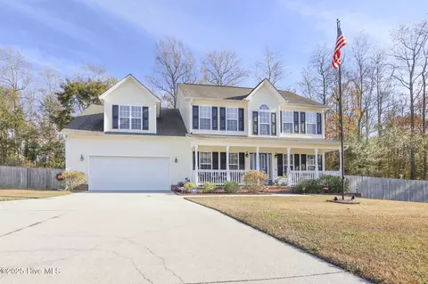 144 Mendover Dr, Jacksonville, NC 28546