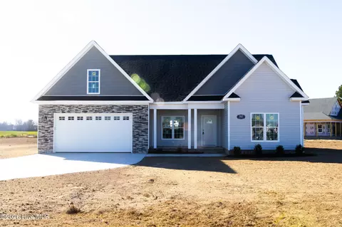 1907 Ridenour Ct, Farmville, NC 27828