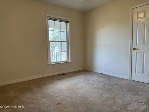 Bedroom - 107 Switch Rd, Hamlet, NC 28345 photo 1 of 6
