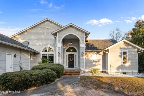 101 Bunker Ct, Hampstead, NC 28443 photo 3