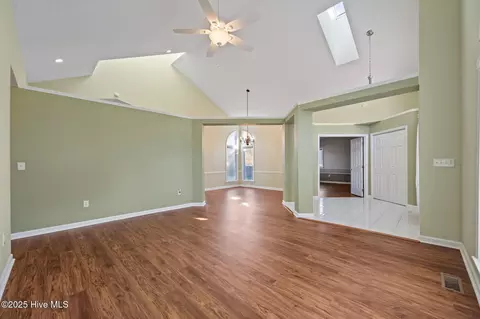 101 Bunker Ct, Hampstead, NC 28443 photo 16
