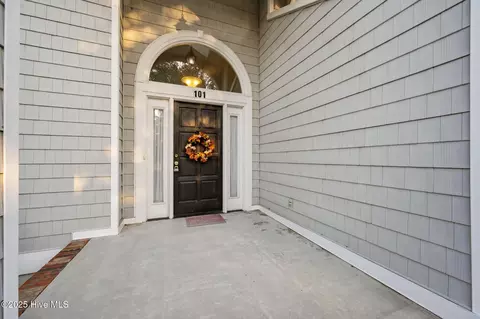 101 Bunker Ct, Hampstead, NC 28443 photo 8