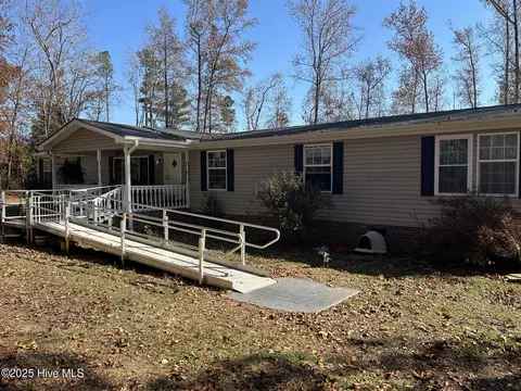 19161 Laurel Hill Church Rd, Laurel Hill, NC 28351