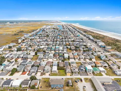 421 1st St, Sunset Beach, NC 28468 photo 10