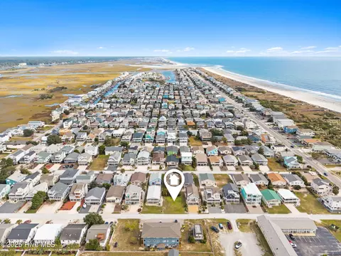 421 1st St, Sunset Beach, NC 28468 photo 9