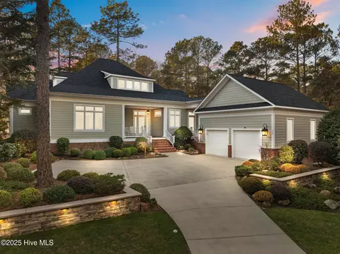 Exterior - 10 Wee Burn Ln, Pinehurst, NC 28374 photo 2 of 3