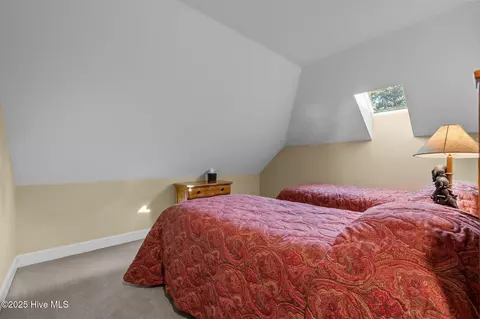 Bedroom - 10 Wee Burn Ln, Pinehurst, NC 28374 photo 3 of 5