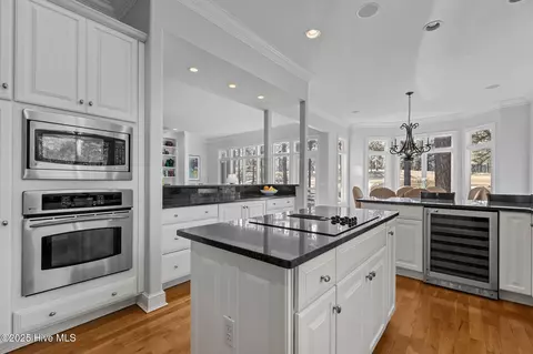 Kitchen - 10 Wee Burn Ln, Pinehurst, NC 28374 photo 2 of 5