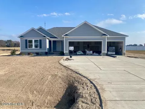 102 Gorman Pl, La Grange, NC 28551