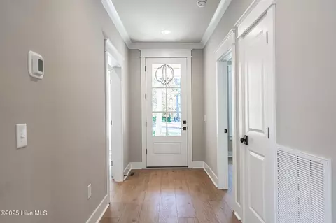 Entry Way - 1 Juniper Ln, Pinehurst, NC 28374 photo 2 of 4