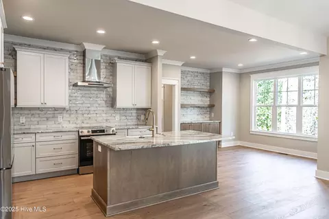 Kitchen - 1 Juniper Ln, Pinehurst, NC 28374 photo 3 of 8