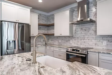 Kitchen - 1 Juniper Ln, Pinehurst, NC 28374 photo 8 of 8