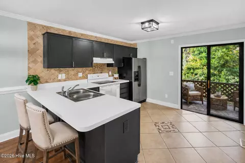 522 S Kerr Ave #77, Wilmington, NC 28403