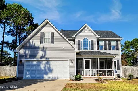 113 Knotts Ct, Sneads Ferry, NC 28460