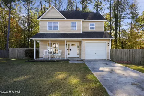 103 Huff Ct, Jacksonville, NC 28546