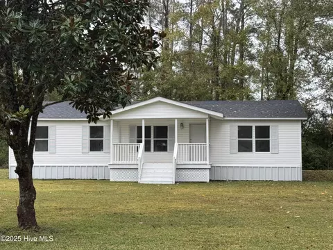 1118 Henderson Rd, Jacksonville, NC 28540