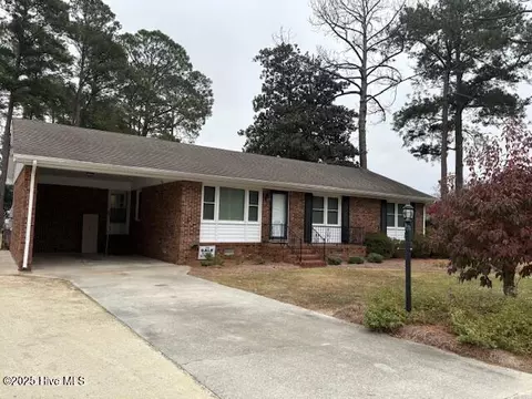 1729 Holly Ridge Rd, Kinston, NC 28504