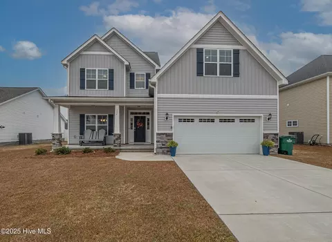 332 Oleander Dr, Greenville, NC 27858