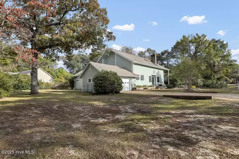 Exterior - 2001 Cordgrass Rd, Hampstead, NC 28443 photo 12 of 25