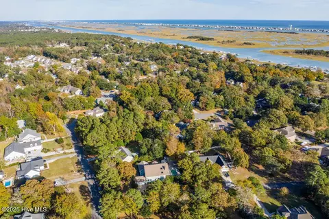 View/Area - 2001 Cordgrass Rd, Hampstead, NC 28443 photo 1 of 13