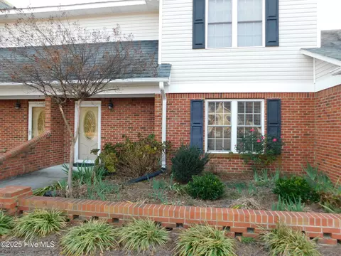 14981 Kenwyn Dr #C, Laurinburg, NC 28352