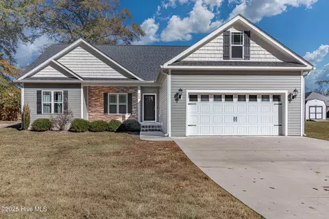 540 S Beston Rd, La Grange, NC 28551