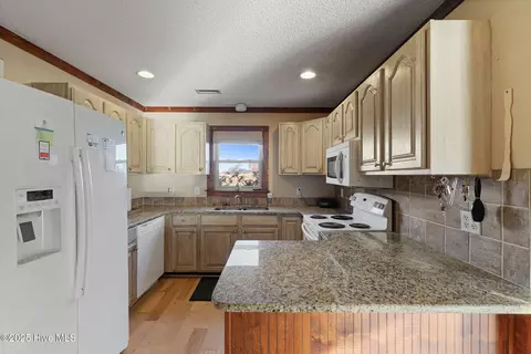 Kitchen - 625 Garner Chapel Rd, Mount Olive, NC 28365 photo 1 of 3