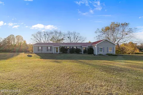 625 Garner Chapel Rd, Mount Olive, NC 28365