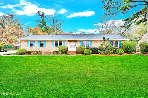 108 Wilkshire Dr, Greenville, NC 27858
