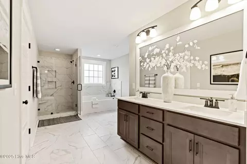 Bath - 227 Hickory Ln, Hampstead, NC 28443 photo 2 of 7