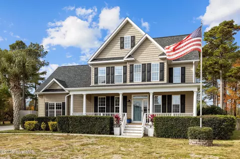 1916 Red Fox Ln, Morehead City, NC 28557