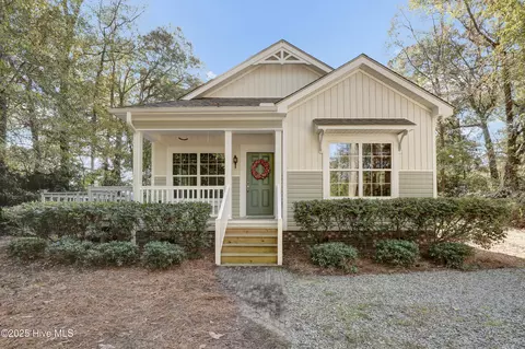5377 S Nc 41 Hwy, Wallace, NC 28466