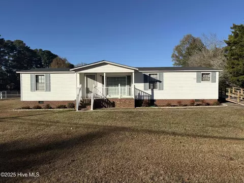 305 Central Ave, Black Creek, NC 27813