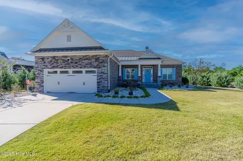 3235 Oceanic Bay Dr, Southport, NC 28461